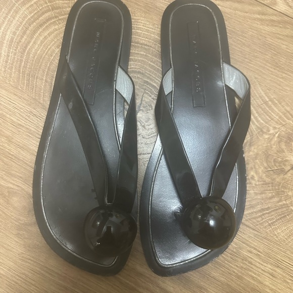 Marc Jacobs Black Women's Sandals with Glossy Finish - Picture 1 of 5